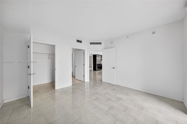 500 Brickell Avenue 501, Miami, FL 33131