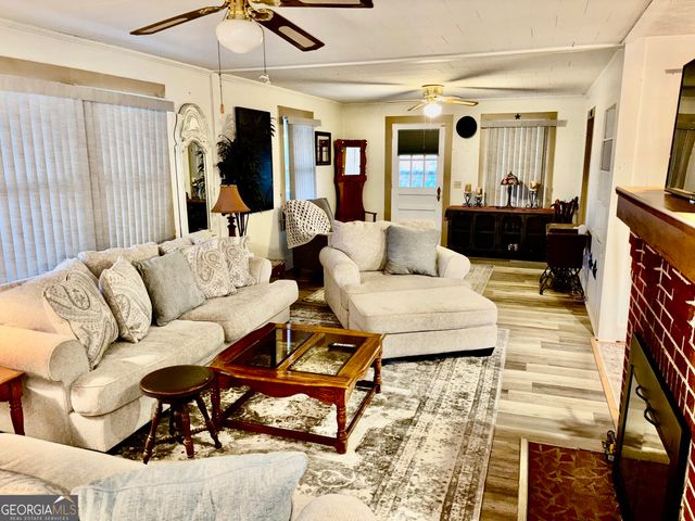 2061 Hartwell Highway, Elberton, GA 30635