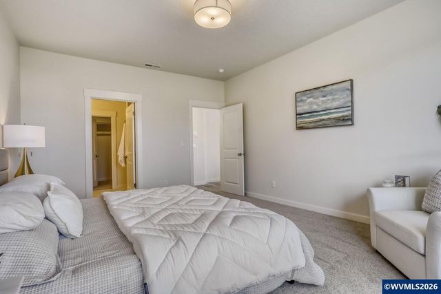 9358 Glory Ct NE, Salem, OR 97305