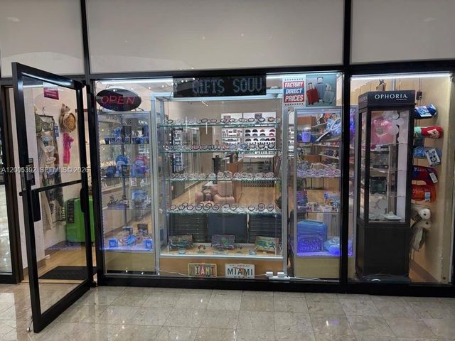 Established Smoke Shop Turnkey Operation, Sweetwater, FL 33174