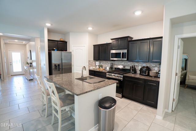 1677 ASBURY Street, El Paso, TX 79928
