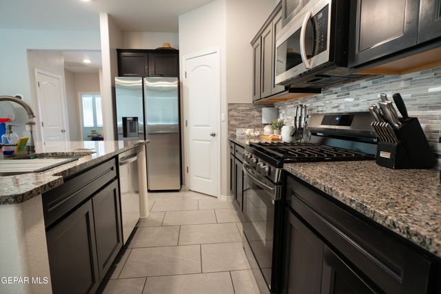 1677 ASBURY Street, El Paso, TX 79928