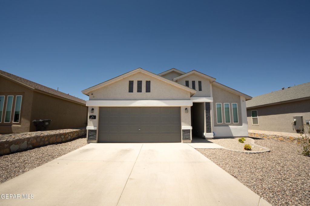 1677 ASBURY Street, El Paso, TX 79928