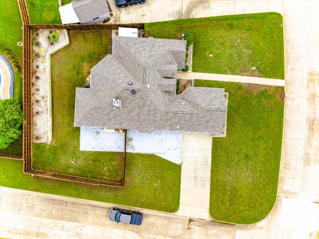 121 Daisey Lane, Justin, TX 76247