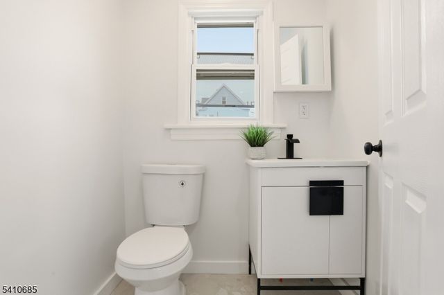 338 E 19Th St, Paterson City, NJ 07524