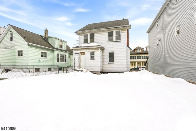 338 E 19Th St, Paterson City, NJ 07524