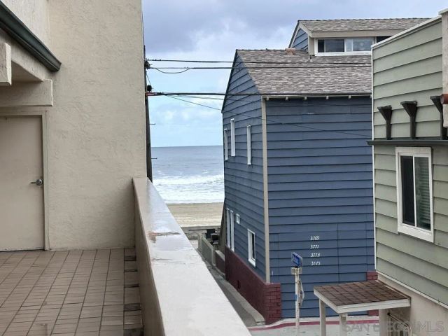 725 Redondo Ct 22, San Diego, CA 92109