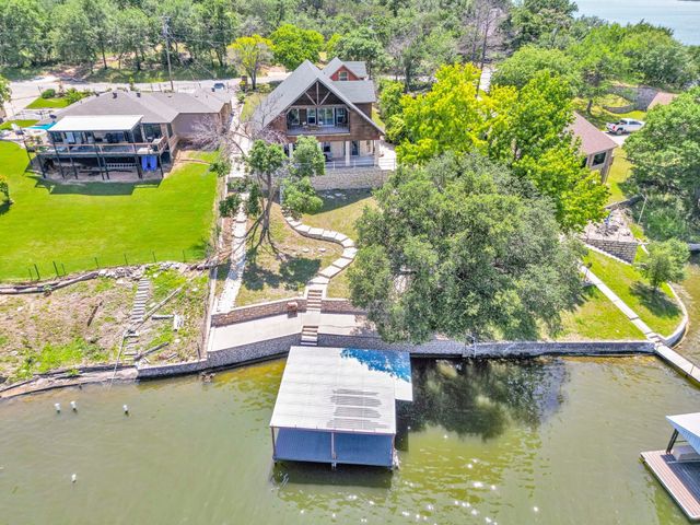 6107 Grande Cove Court, Granbury, TX 76049