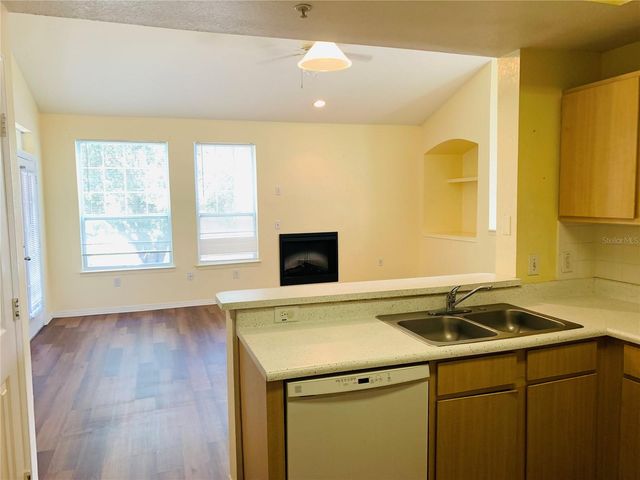 1980 ERVING CIRCLE 107, Ocoee, FL 34761