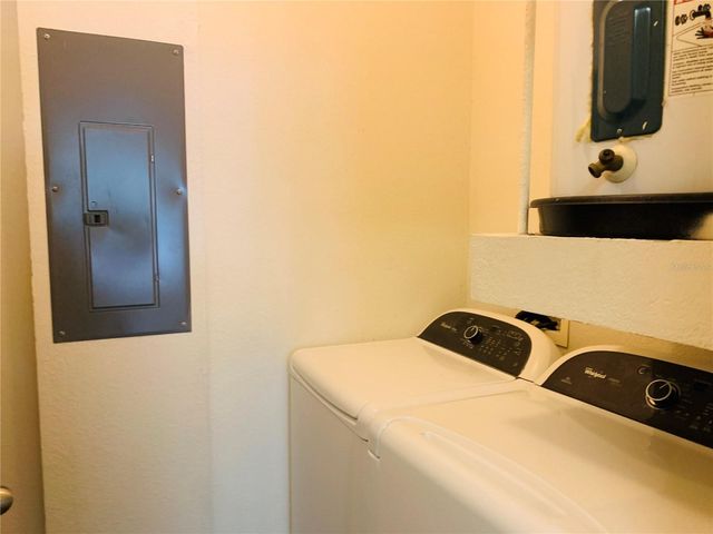 1980 ERVING CIRCLE 107, Ocoee, FL 34761