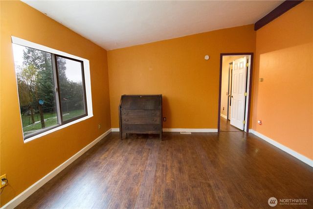 25123 120th Avenue SW, Vashon, WA 98070