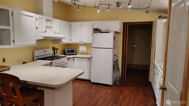 25123 120th Avenue SW, Vashon, WA 98070