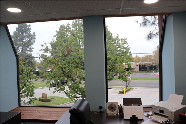 23276 S Pointe Drive 201, Laguna Hills, CA 92653