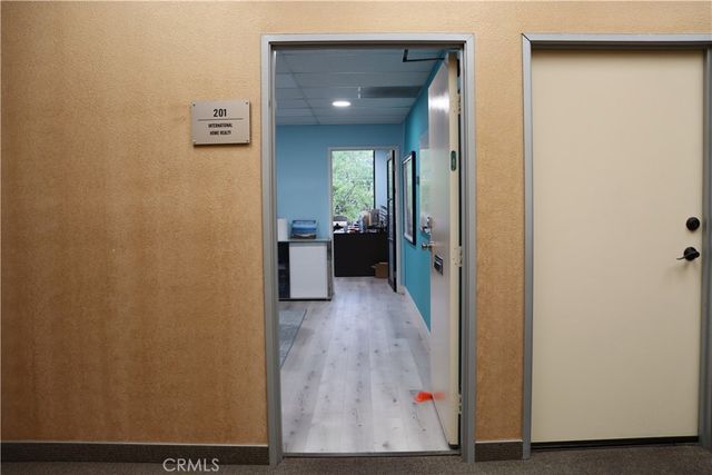 23276 S Pointe Drive 201, Laguna Hills, CA 92653