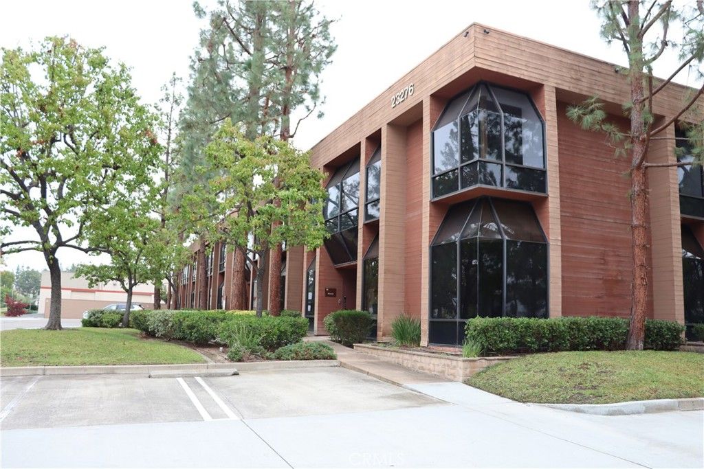 23276 S Pointe Drive 201, Laguna Hills, CA 92653