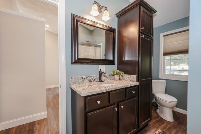 86 Meadowbrook Road, Chelmsford, MA 01863