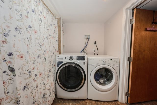 86 Meadowbrook Road, Chelmsford, MA 01863