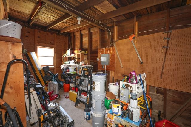 86 Meadowbrook Road, Chelmsford, MA 01863