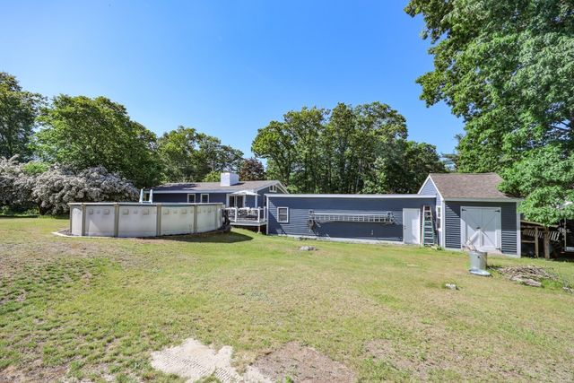 86 Meadowbrook Road, Chelmsford, MA 01863