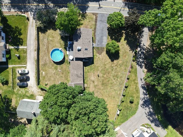86 Meadowbrook Road, Chelmsford, MA 01863