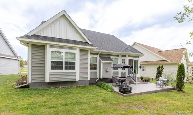 7466 Village Court, Springfield Charter Township, MI 48350