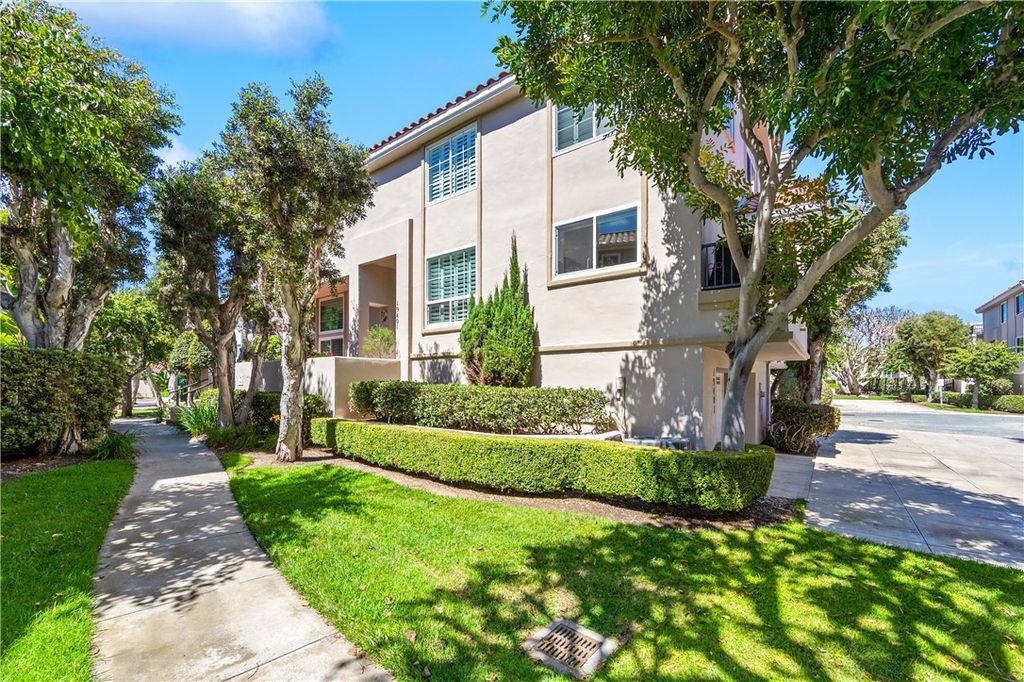 19401 Merion Circle, Huntington Beach, CA 92648 — exterior