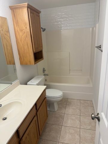 5102 Roxbury, Springdale, AR 72762