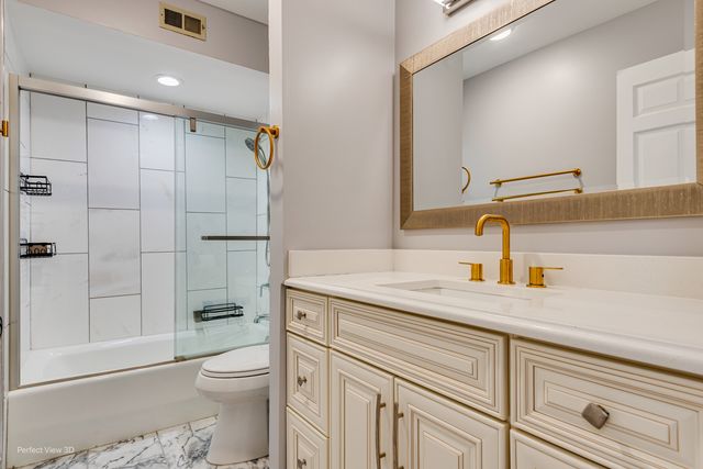 3811 Mission Hills Road, Northbrook, IL 60062