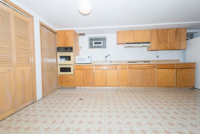 1205 Winston Drive, Melrose Park, IL 60160
