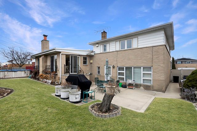 1205 Winston Drive, Melrose Park, IL 60160