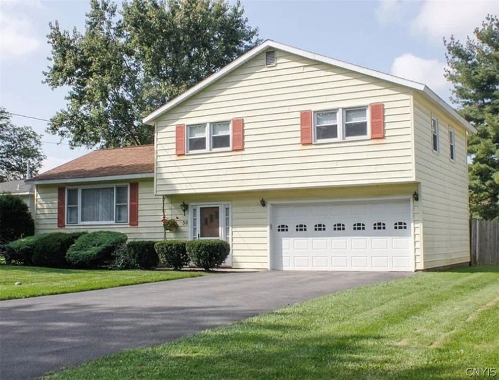 30 Ardencrest Road, Clay, NY 13090