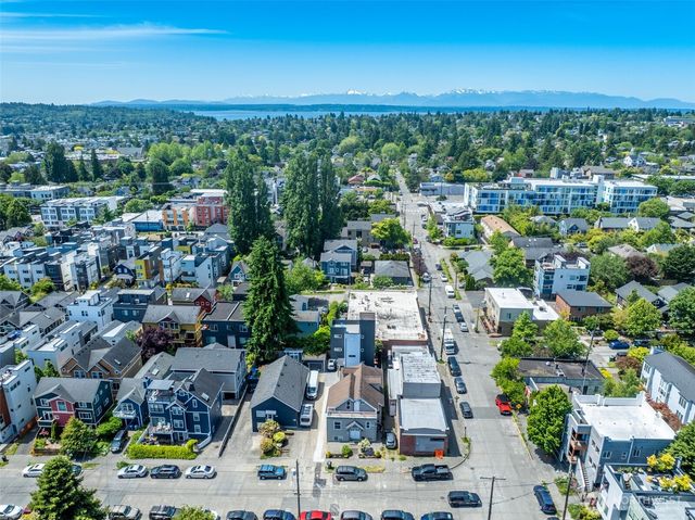 6753 14th Avenue NW, Seattle, WA 98117