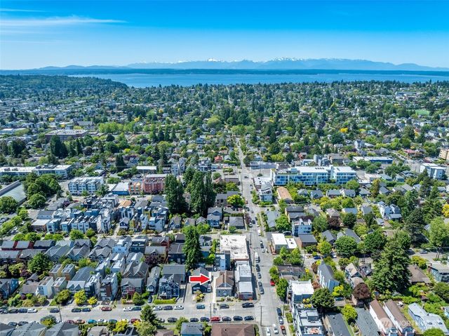 6753 14th Avenue NW, Seattle, WA 98117