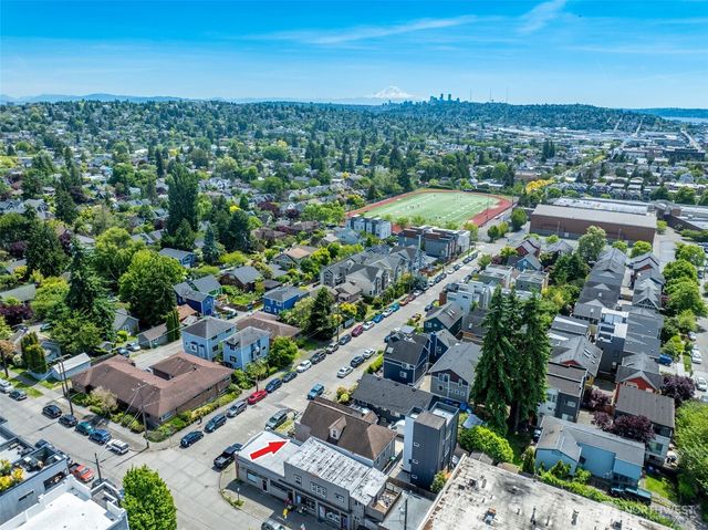 6753 14th Avenue NW, Seattle, WA 98117