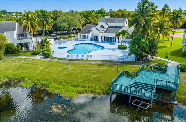 3417 NW 44th St 104, Oakland Park, FL 33309
