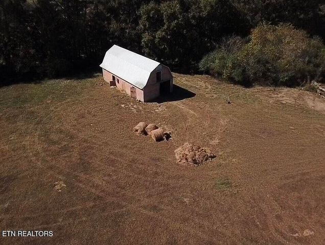 1451 Fairview Rd, Tellico Plains, TN 37385