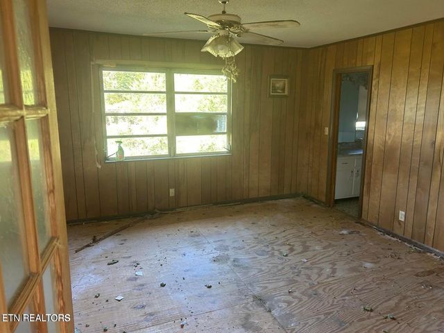 1451 Fairview Rd, Tellico Plains, TN 37385