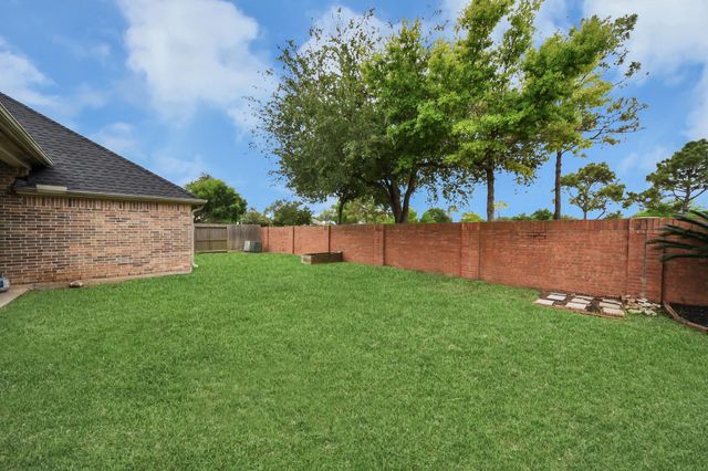 12320 Evening Bay Drive, Pearland, TX 77584