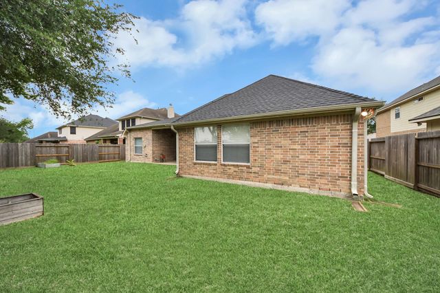 12320 Evening Bay Drive, Pearland, TX 77584