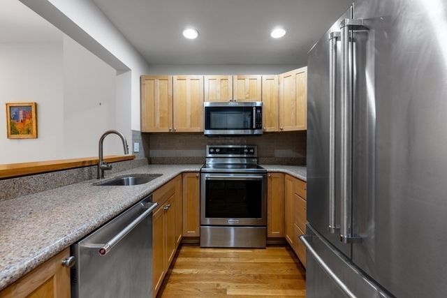 1243 Adams 207, Boston, MA 02124