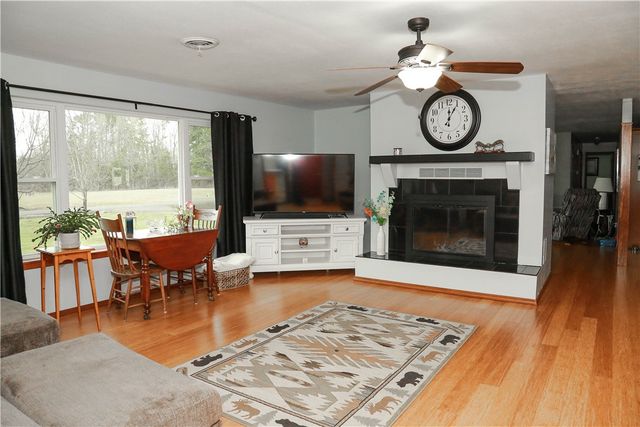 224 Laddy Lane, London, AR 72847