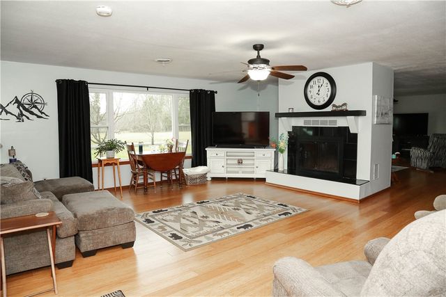 224 Laddy Lane, London, AR 72847