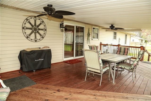 224 Laddy Lane, London, AR 72847
