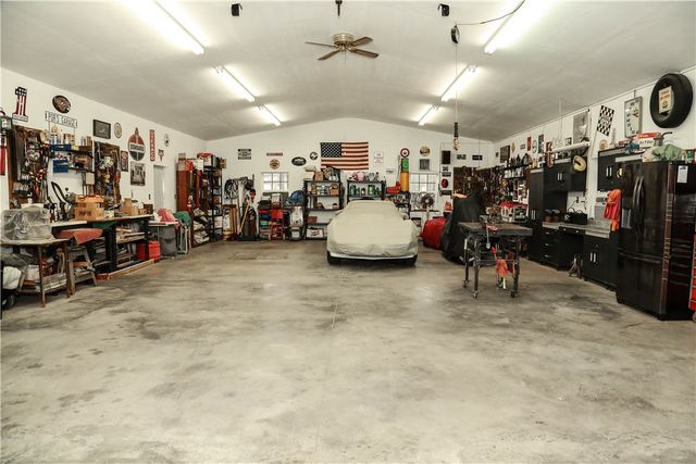 224 Laddy Lane, London, AR 72847