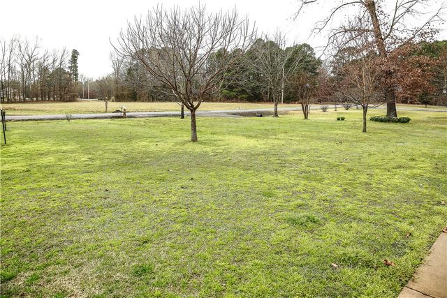 224 Laddy Lane, London, AR 72847
