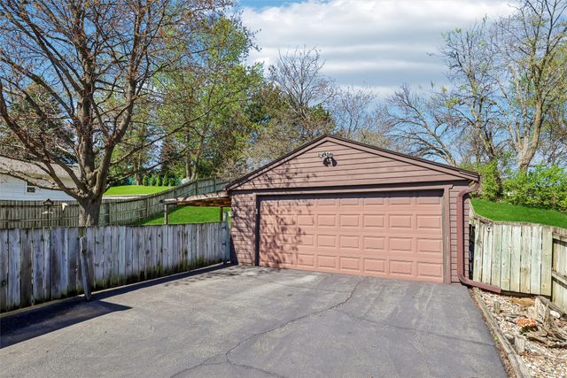 528 25th Street, West Des Moines, IA 50265