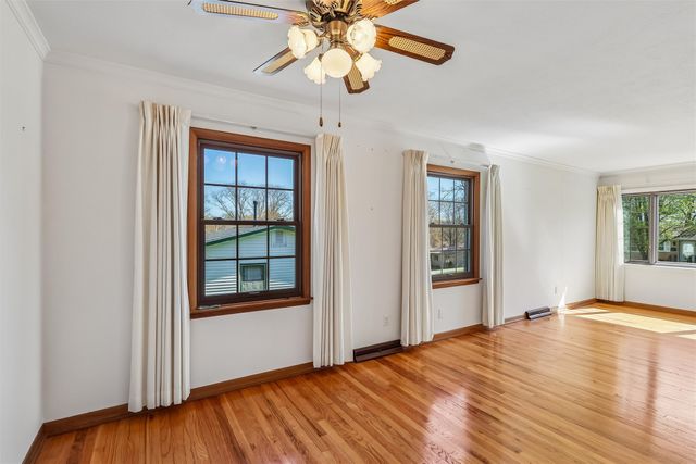 528 25th Street, West Des Moines, IA 50265