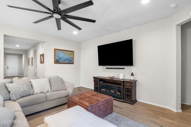 10435 N Decker Drive, Tucson, AZ 85742