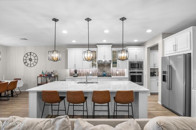 10435 N Decker Drive, Tucson, AZ 85742