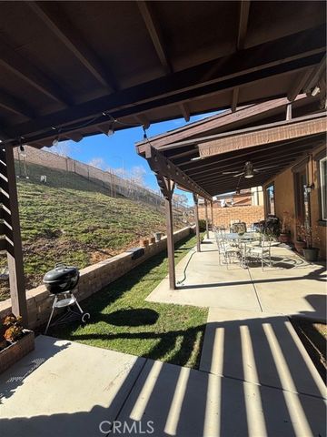 2534 Mapleleaf, Palmdale, CA 93551